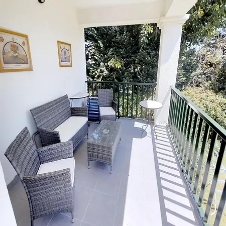Modern Sea-side For 6